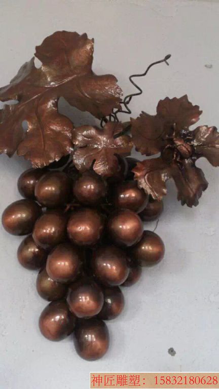锻铜葡萄 水果雕塑